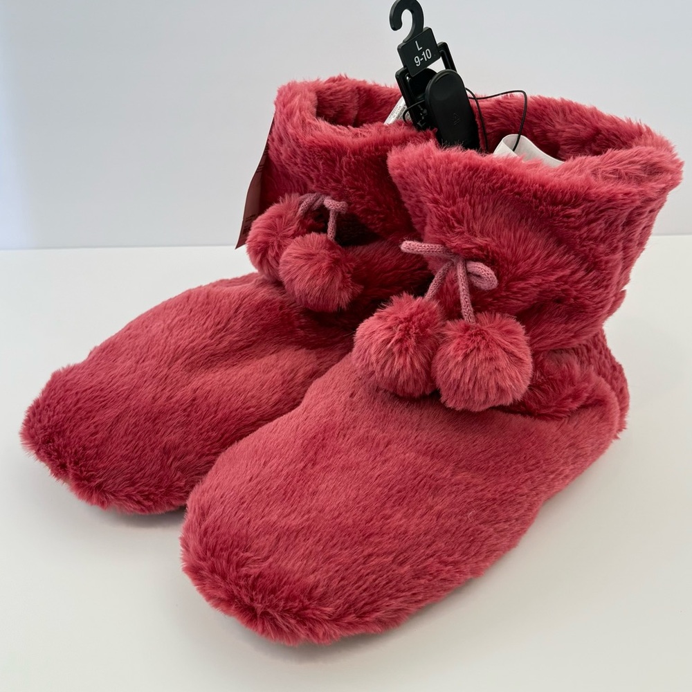 Mixit Women's Fuzzy Slippers - Red